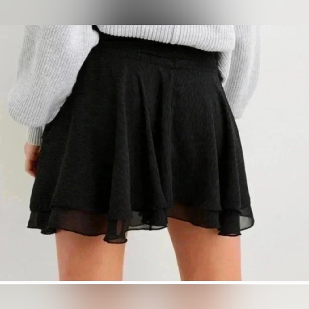 Aerie Women's Wrap Ruffle Skirt Black Mini Gray Black Leopard Sheer Size XS *NWT - Picture 2 of 15